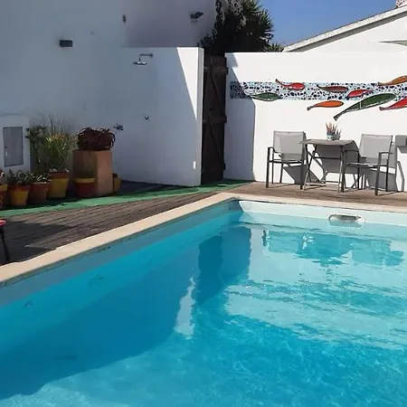 Casa Coloridos Alojamento de Acomodação e Pequeno-almoço 4*