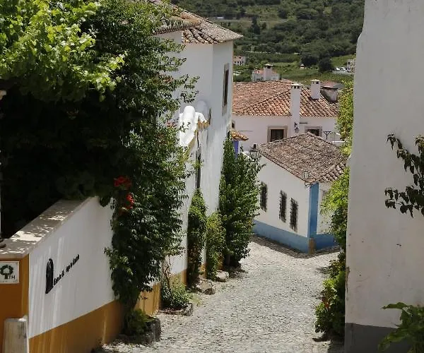 Casa Coloridos فندق مبيت وإفطار Óbidos